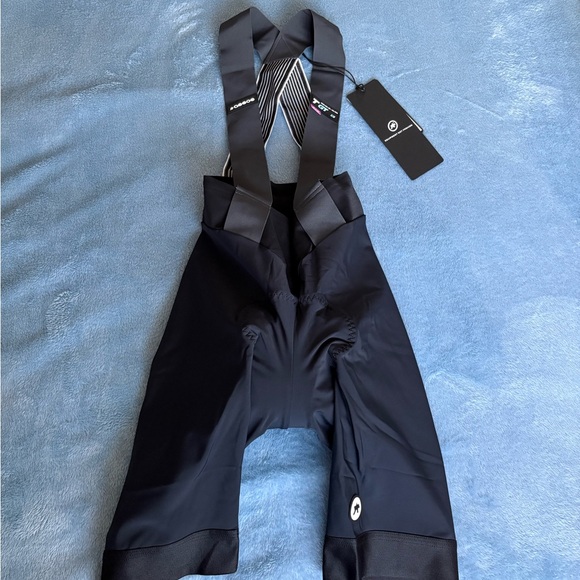 ASSOS WOMEN’S CYCLING UMA GT BIB SHORTS C2 - Picture 9 of 12